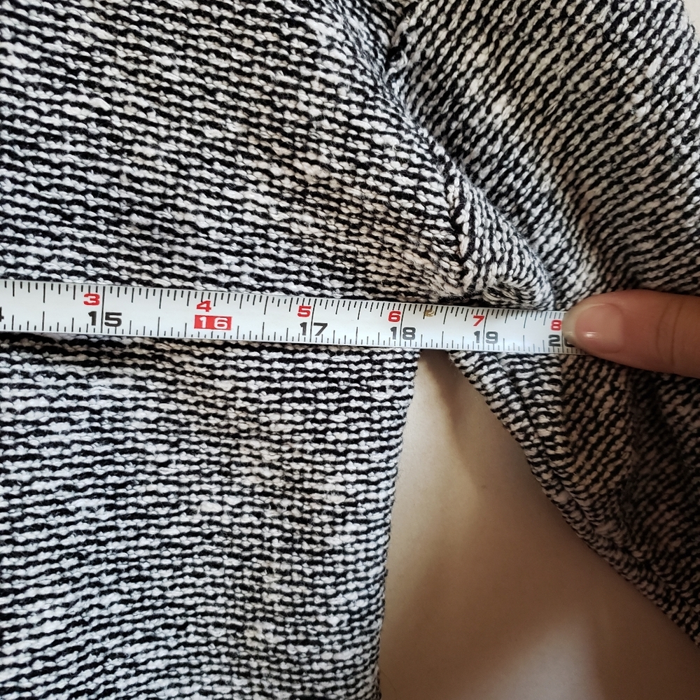 vintage black and white vintage knit 1980s cozy cropped Sweater, women's size M - Picture 11 of 15